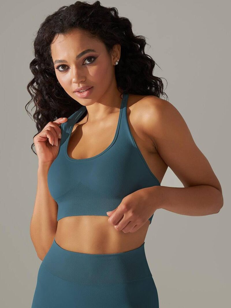 Boost Your Workouts with the Halterneck Push-Up Sports Bra - Get Maximum Support & Comfort!