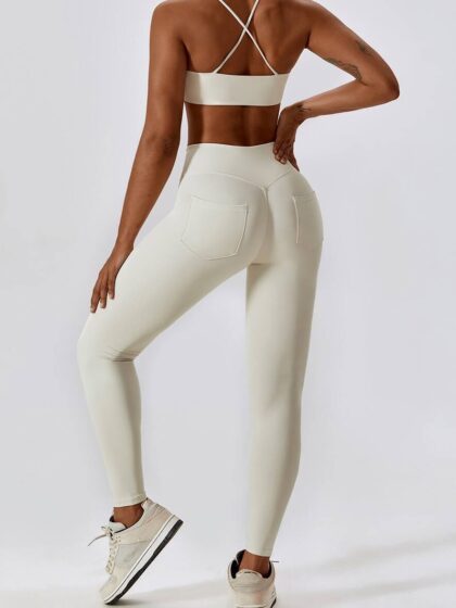 Cross-Back Sports Bra & High-Waist Scrunch Butt Leggings Set: Sexy Activewear for Women - Hot Workout Gear for Maximum Comfort & Support
