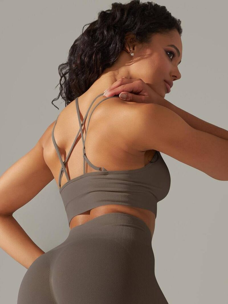 Elegant Strappy-Back Push-Up Yoga Cami Bra - Supportive & Stylish Workout Wear
