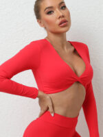 Enticing Padded Long-Sleeve Yoga Crop Top with a Captivating Curve