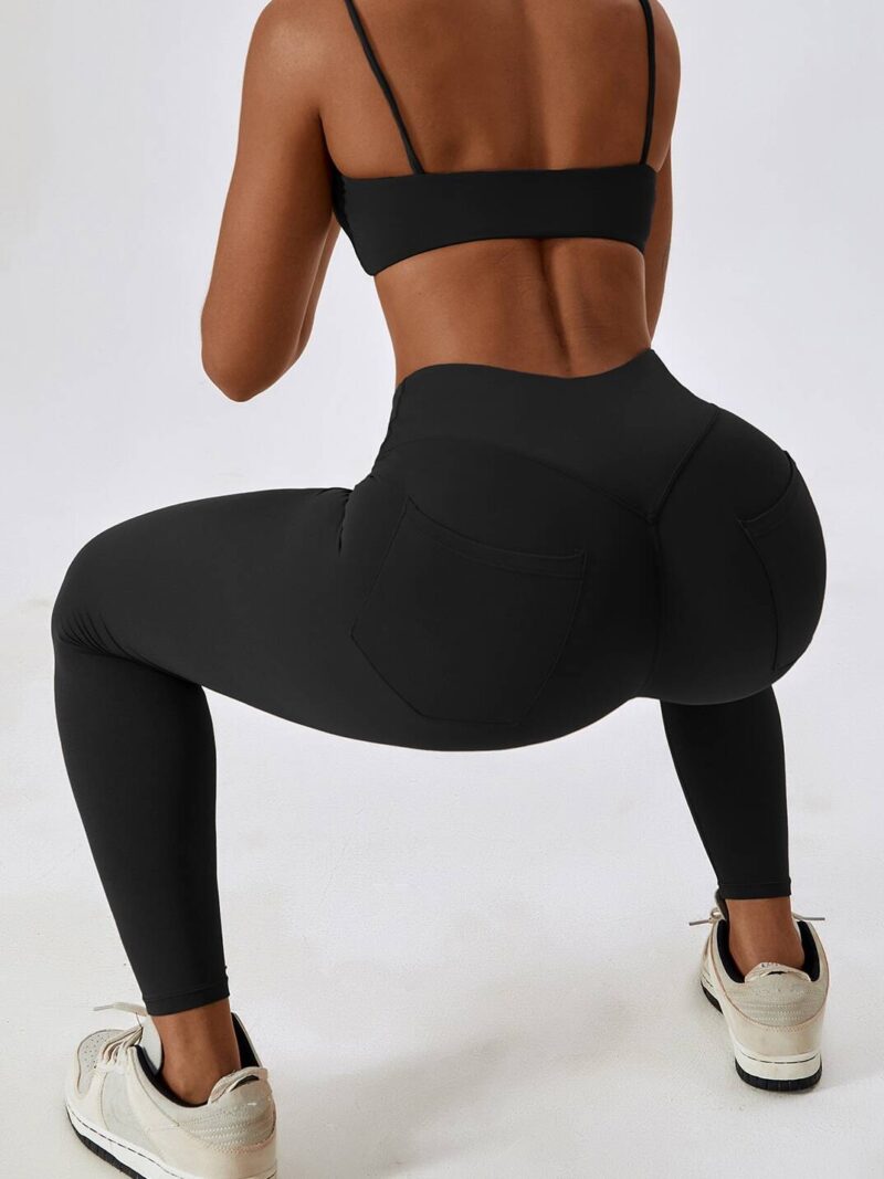 Flatter Your Figure with Our Pockets High Waist Scrunch Butt Leggings - Enhance Your Curves and Get the Look You Love!