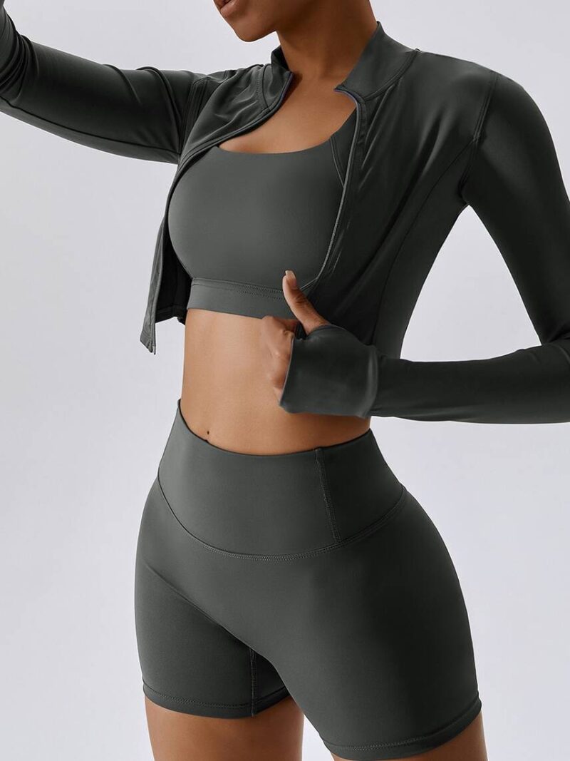 Hot New 3-Piece Set: Sporty Jacket, Sexy Sports Bra & High-Waisted Shorts - Perfect for Working Out or Lounging!