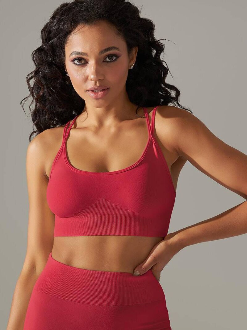 Lift & Support in Style! Strappy Back Push-Up Yoga Sports Bra - Maximum Comfort & Flexibility for Your Workouts