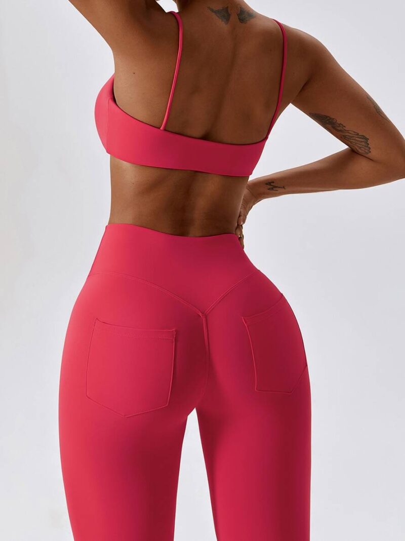 Look & Feel Fabulous in this Stylish Spaghetti Strap Sports Bra & High Waist Scrunch Butt Leggings Set - Perfect for Working Out or Lounging Around!