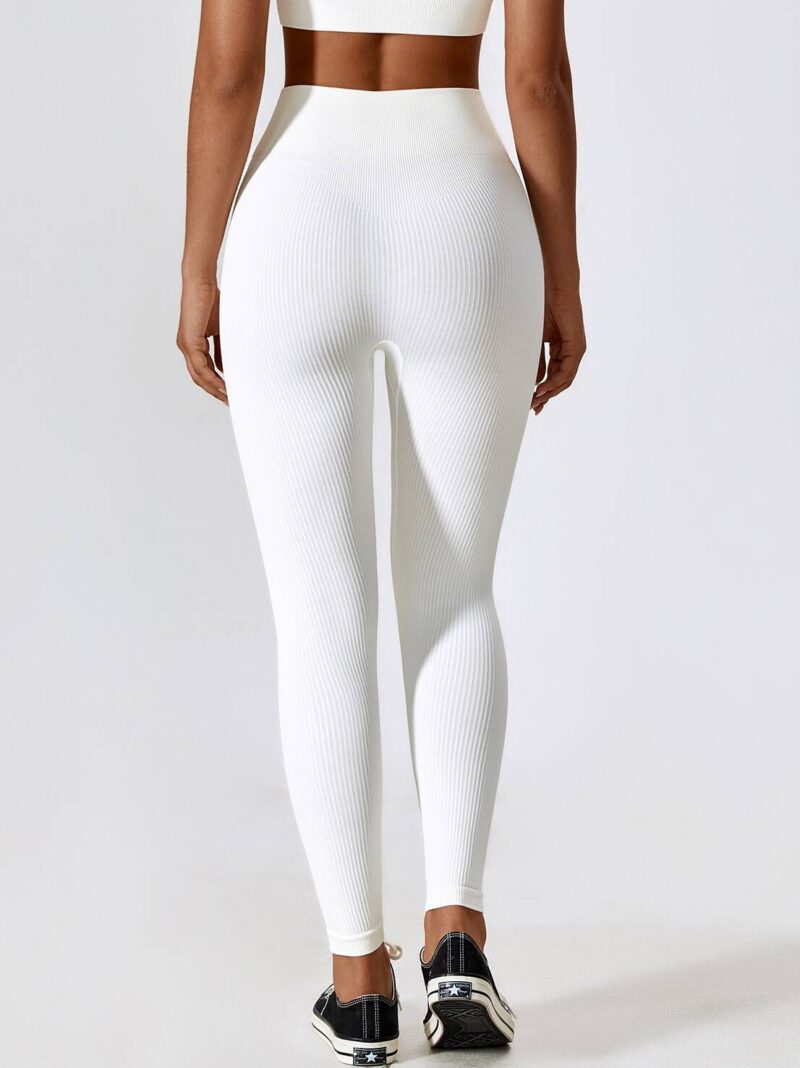Luxurious High-Waisted Ribbed Yoga Trousers - Soft & Stretchy, Perfect for Working Out & Relaxing