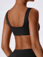 Luxurious Seamless Square Neckline Push-Up Sports Bra - Enhance Your Workout with Maximum Comfort & Support!