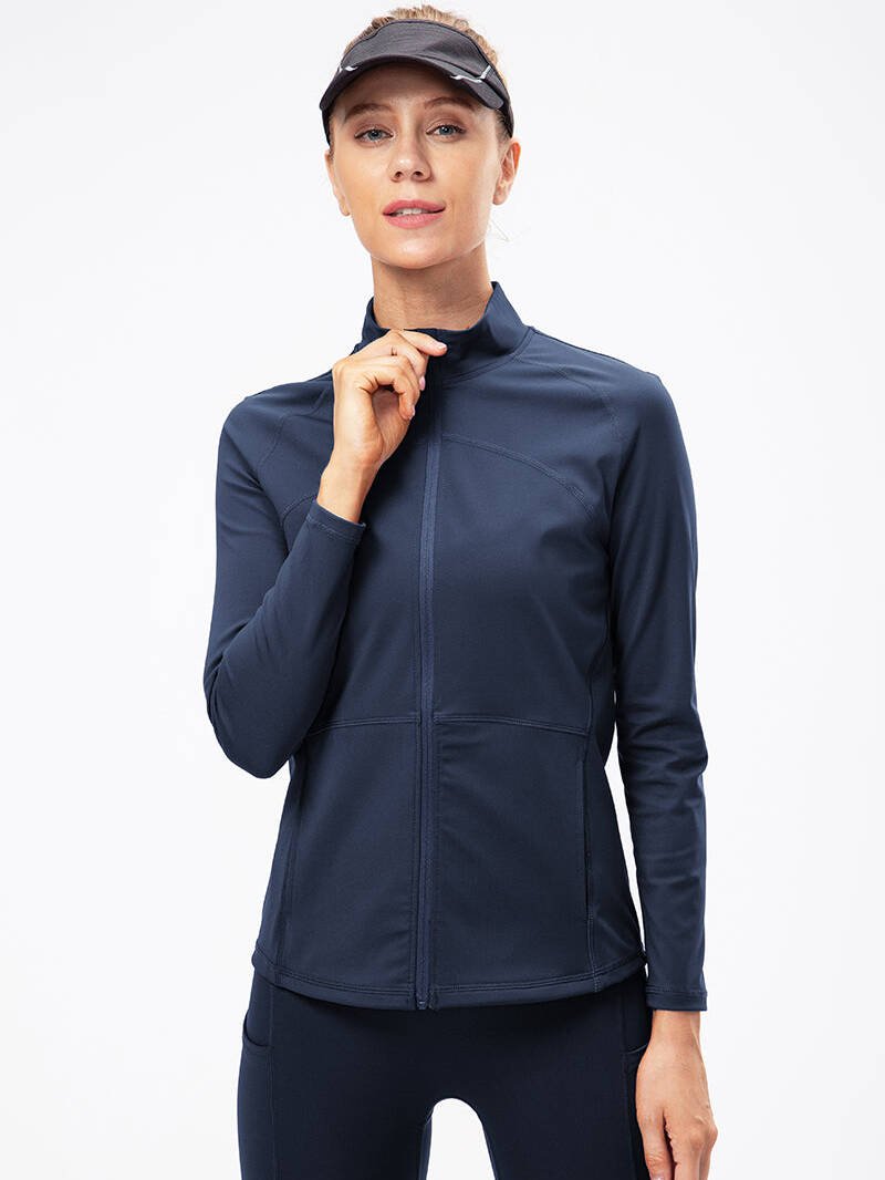 Luxurious Zippered Sports Jacket with Pockets for Chilly Autumn/Winter Evenings v2