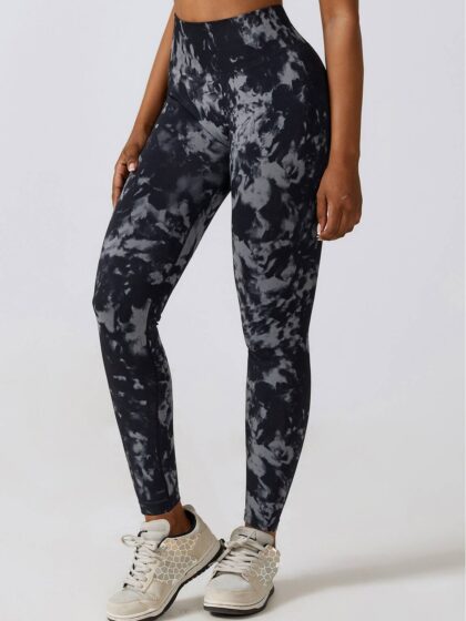 Luxuriously Soft Tie-Dye High-Waisted Yoga Leggings with Enhancing Scrunch Butt Detail for a Sensual Look