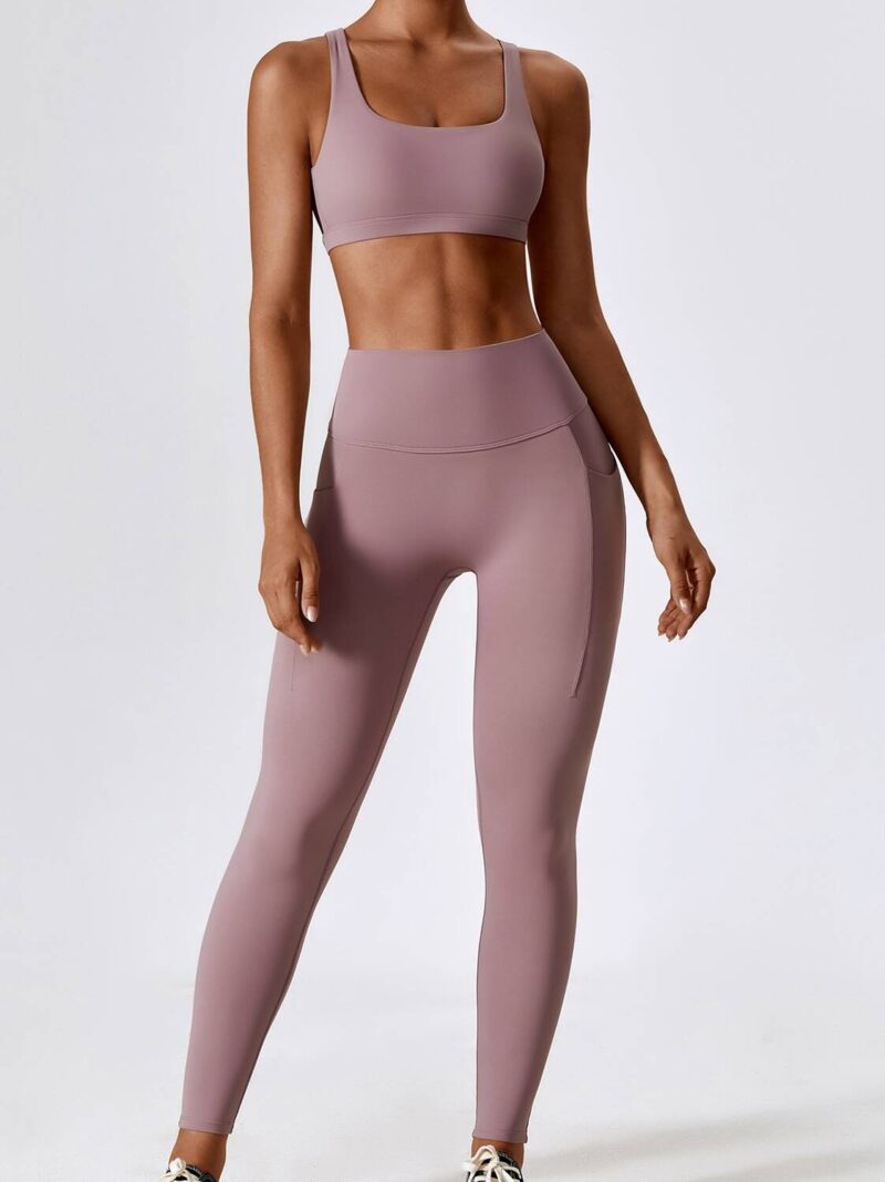 Sensual High-Waisted Yoga Pants with Two Roomy Side Pockets - Perfect for Yoga, Pilates and Workouts.