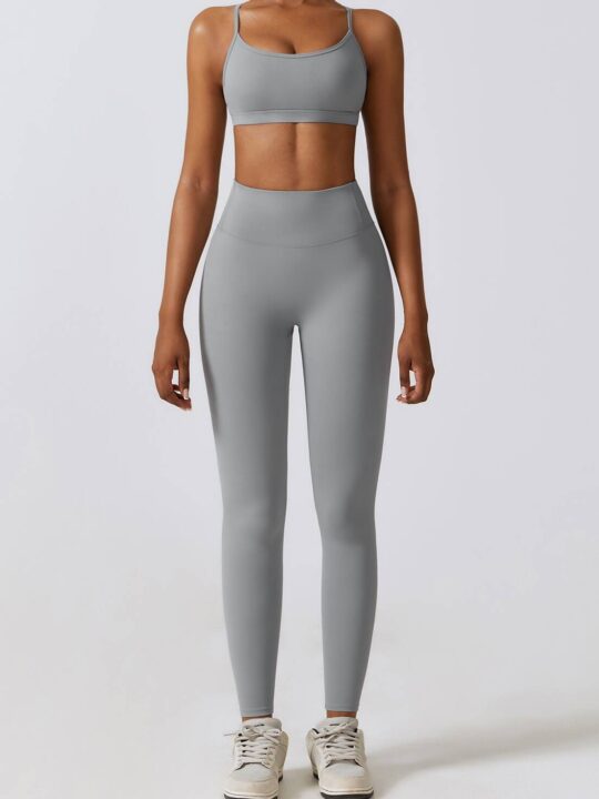Sensual Push-Up Halter Sports Bra & High-Waist Scrunch Butt Yoga Leggings Set - Enhance Your Shape & Feel Sexy While Working Out!