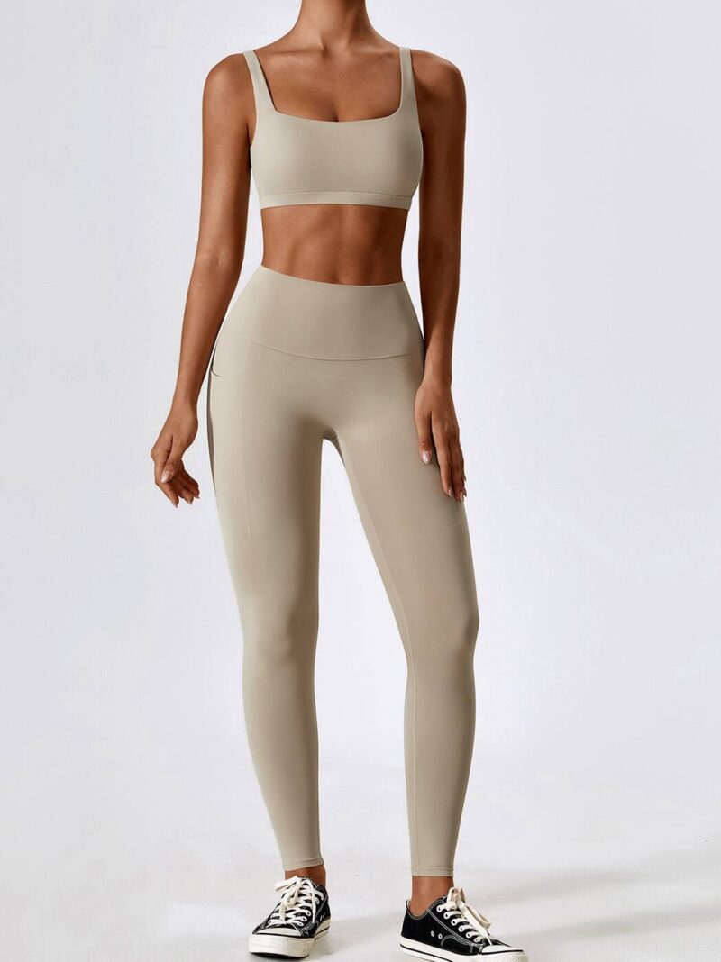 Sensual Square Neck Sports Bra & High Waisted Pocket Leggings Set - Perfect for Working Out & Lounging in Comfort & Style!