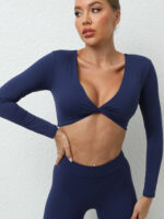 Sensuous Curved Padded Long-Sleeve Yoga Cropped Shirt - Alluringly Stylish Activewear