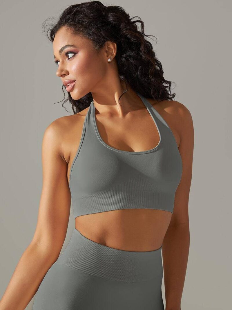 Slay Your Workouts in Style with This Sexy Halterneck Push-Up Sports Bra!