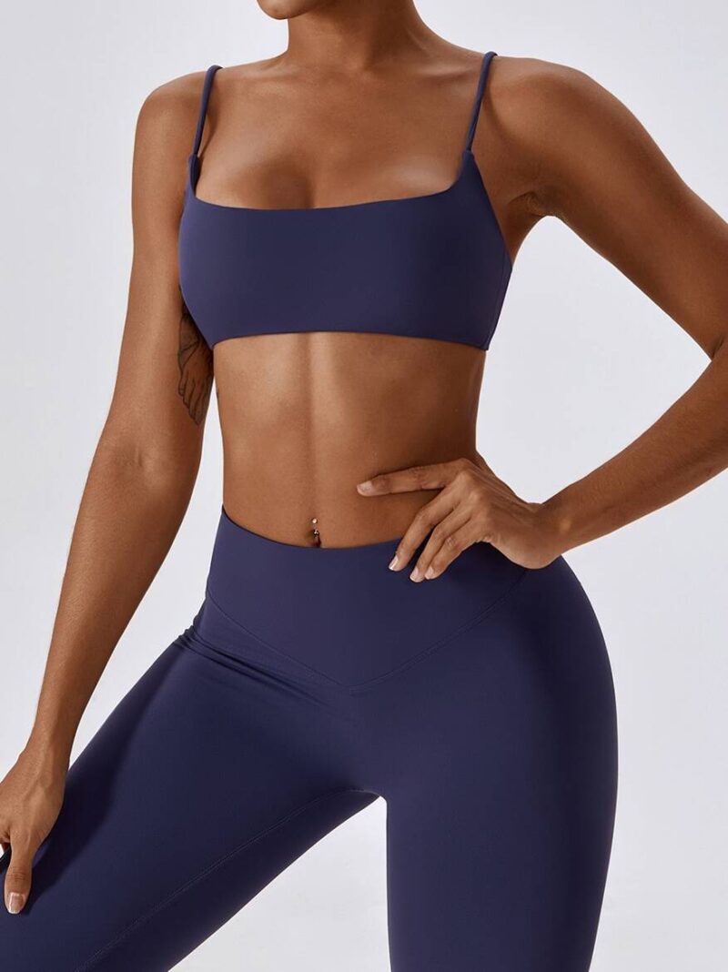 Slimming Supportive Squared Neck Sports Bra with Flattering Spaghetti Straps - Get Ready to Feel the Burn!