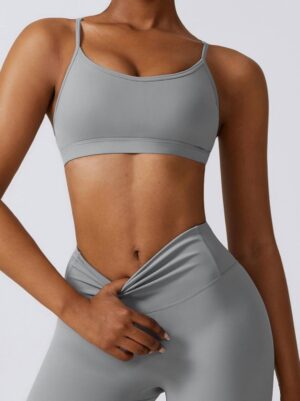 Sports Bra with Push-up Halter and Cross-Back Design - Supportive & Stylish Athletic Wear for Women