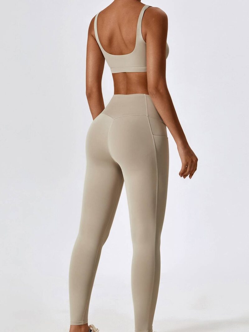 Sporty Square Neckline Bra & High-Rise Pocket Leggings Outfit - Get Ready to Turn Heads!