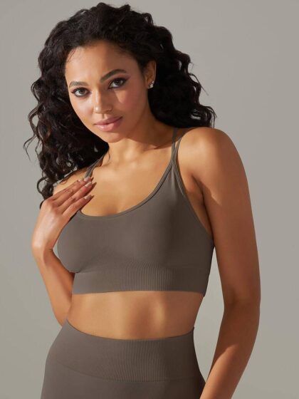 Stylish Strappy-Back Push-Up Yoga Sports Bra for Women - Maximum Comfort & Support for Your Workouts