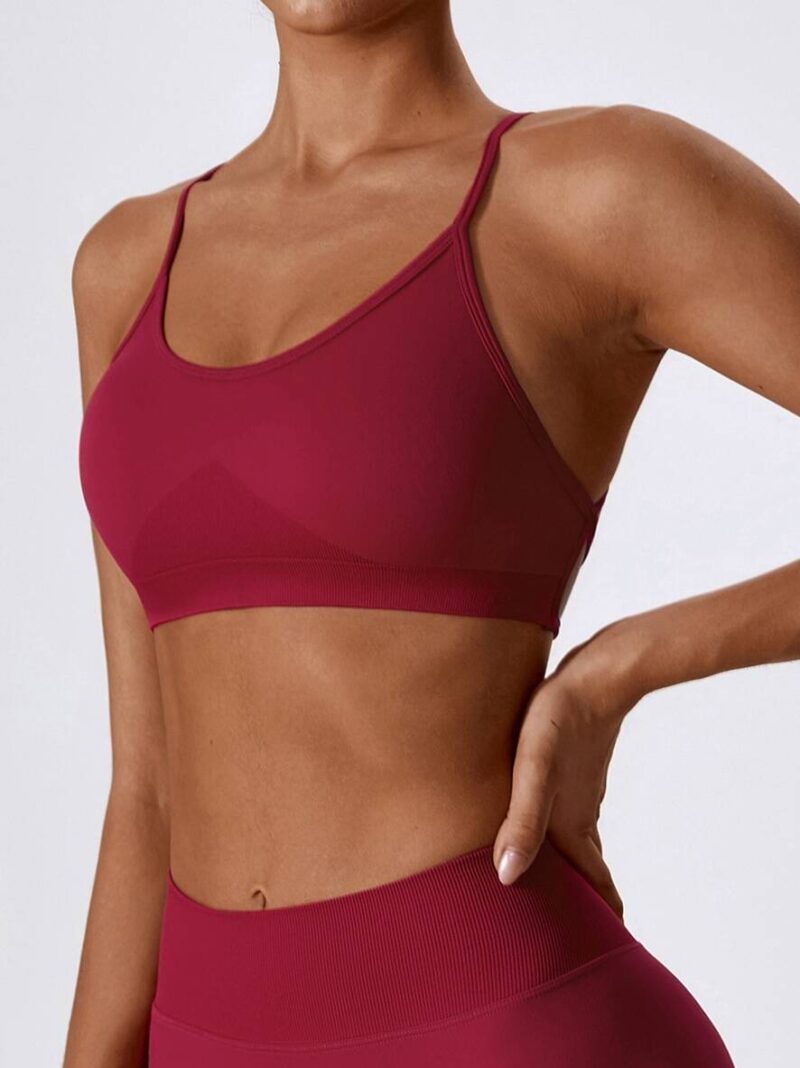 Stylish, Supportive Cross-Back Backless Sports Bra - Perfect for Working Out!