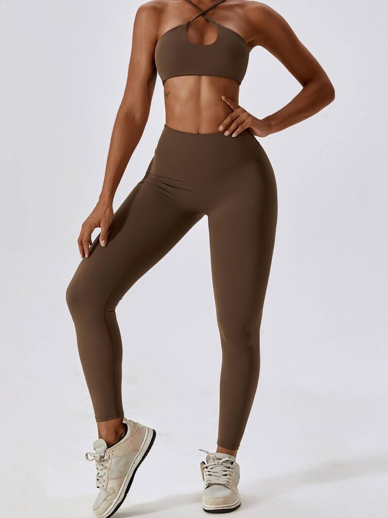 Turn Heads in the Gym with this Sexy Cross-Back Sports Bra & High-Waist Scrunch Butt Leggings Set - Perfect for Working Out!