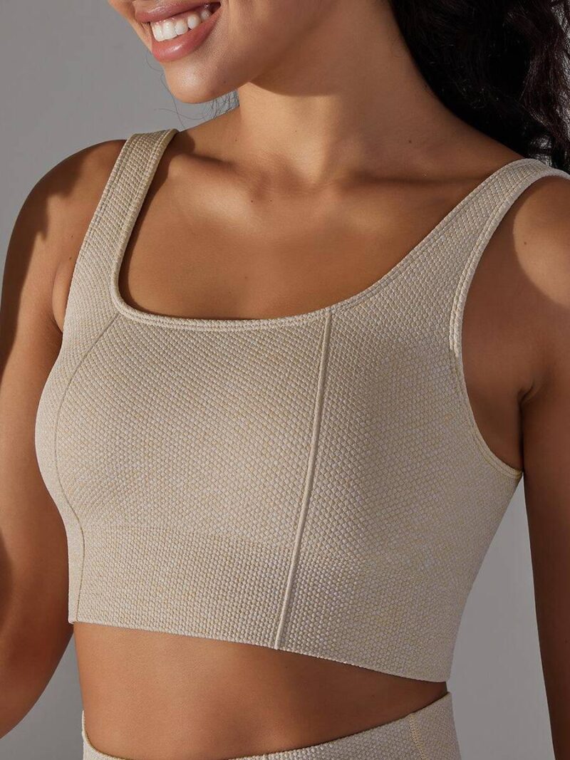 Womens Comfortably Breathable Push-Up Athletic Sports Bra for Maximum Support and Movement
