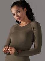 Womens Long-Sleeved Yoga Crop Top with Flattering Thumbholes for Comfort and Style