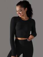 Womens Long-Sleeved Yoga Crop Top with Thumbholes - Stay Stylish While You Sweat!