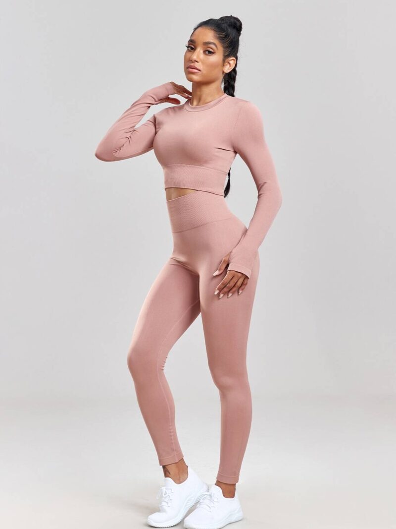 Womens Stylish 2-Piece Outfit: O-Neck Long Sleeve Crop Top & Scrunch Butt Leggings - Perfect for Working Out or Everyday Wear