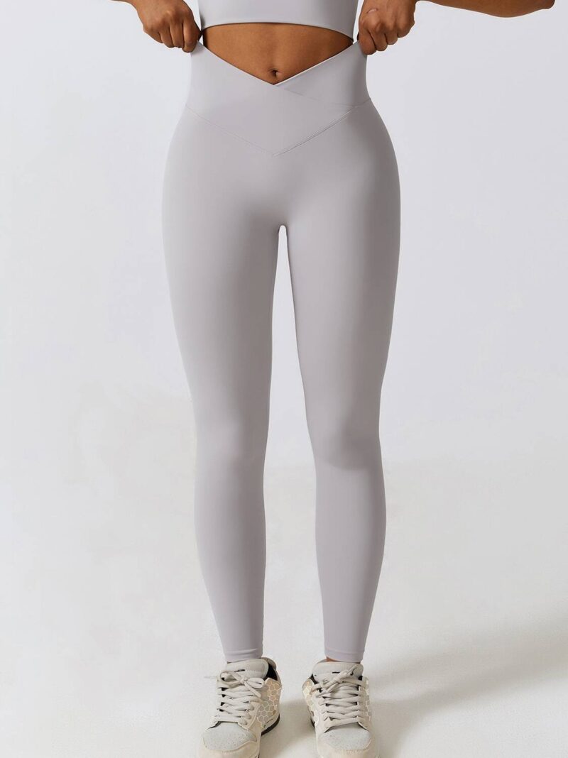 Flirty V-Waisted Ankle-Length Yoga Pants - Perfect for Shaping & Strengthening Your Lower Body!