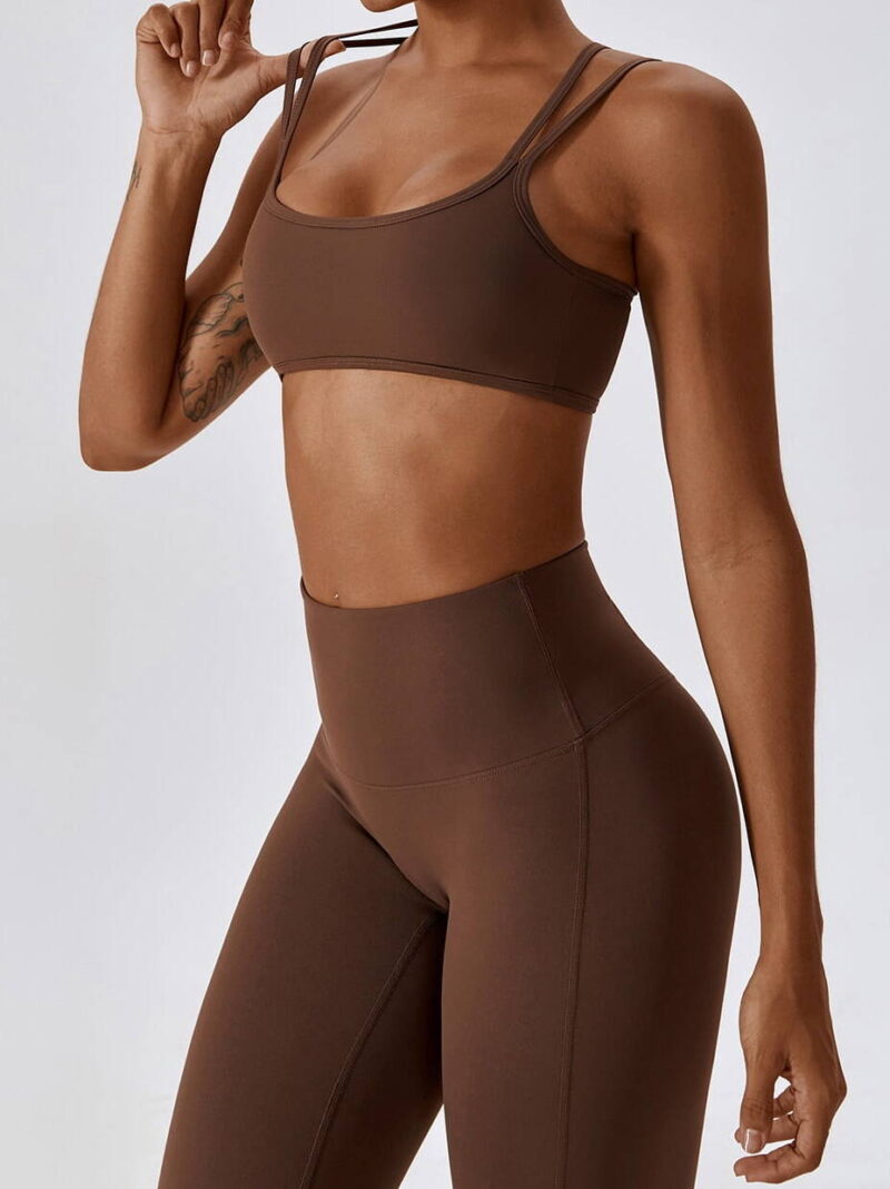 Look & Feel Sexy in Our Double-Strap Cross-Back Sports Bra & High-Waist Scrunch Butt Leggings Set - Perfect for Working Out & Showing Off Your Curves!