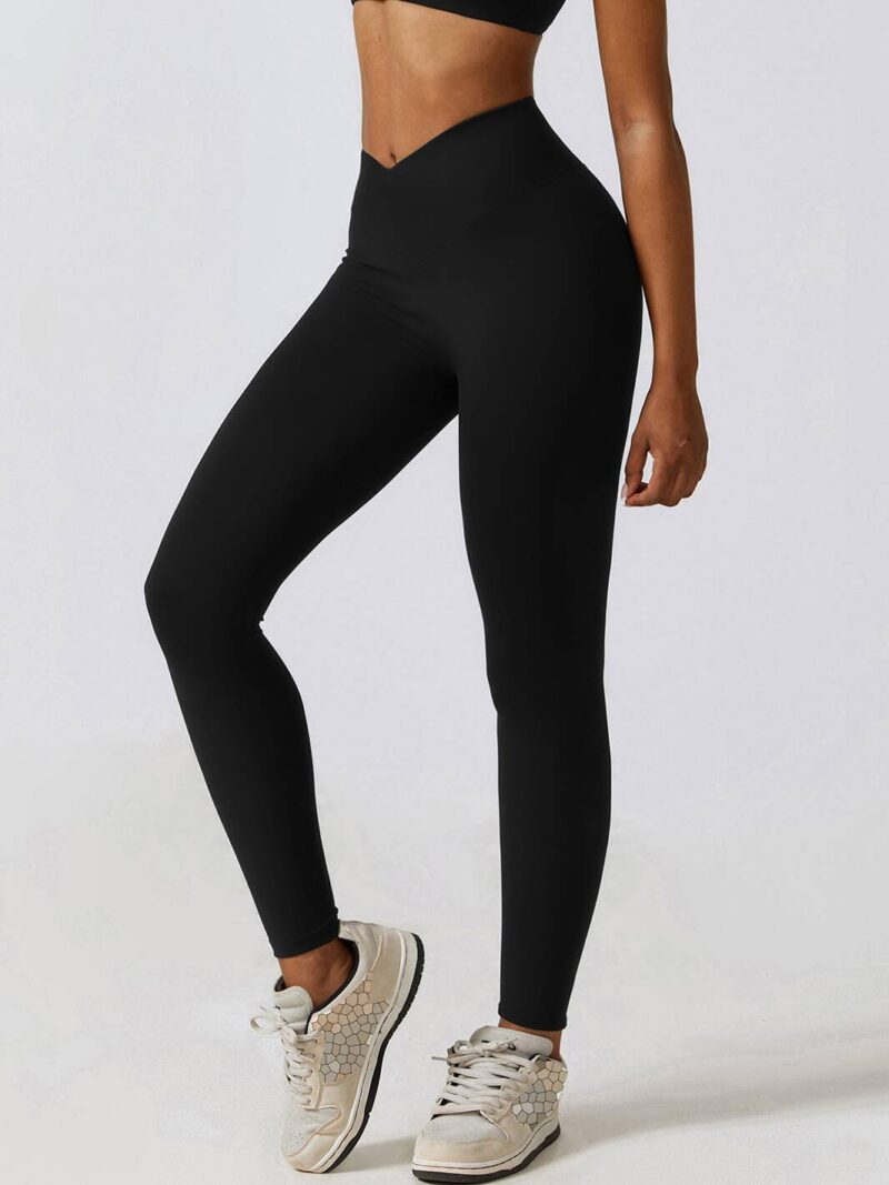 Luxurious, Ankle-Length Yoga Pants with a Flattering V-Waist - Perfect for Your Yoga Practice!