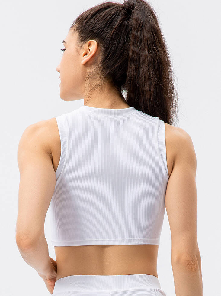 Flirty, Flexible Round Neck Yoga Crop Top with a Spiraling Front Detail