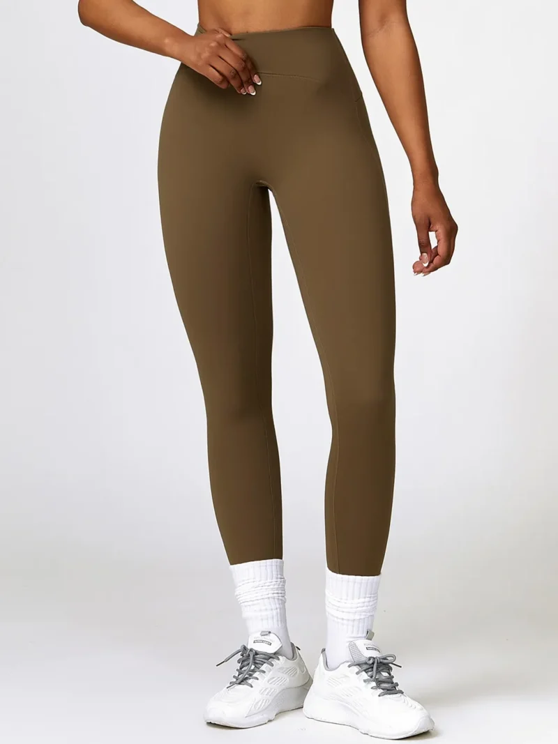 Luxuriate in Comfort with These High-Waisted, Stretchy & Stylish Athletic Leggings