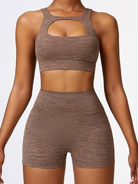 Two-Piece Set Sexy Sports Bra & Scrunchy Booty Shorts - Perfect for Working Out or Lounging Around!