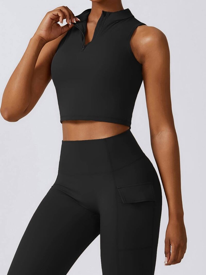 Stretchy Half-Zip Crop Top with a Supportive Built-in Bra - Perfect for Yoga!