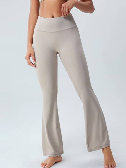 Stylish High-Rise Flared Yoga Pants with Scrunch Accents - Perfect for Yoga, Running & Lounging!