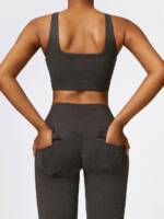 Two-Piece Activewear Set: Sexy Sports Bra & Scrunch Butt Booty Leggings - Perfect for Working Out, Yoga, Running, Gym & More!