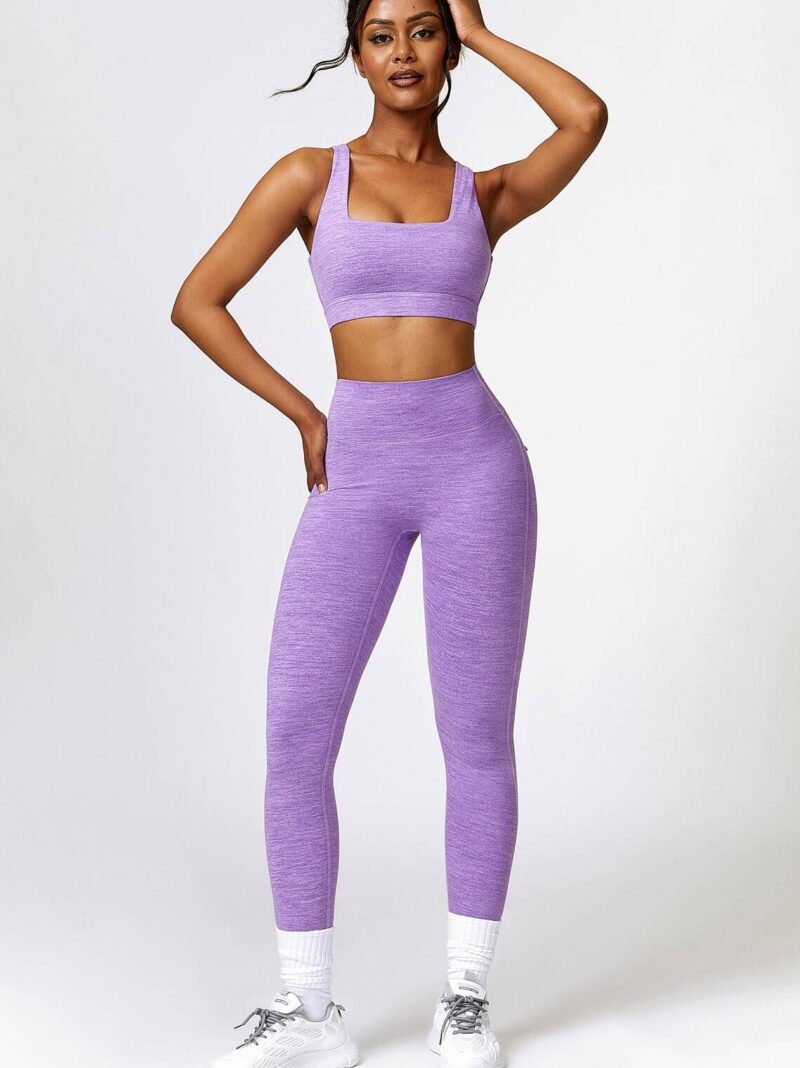 Two-Piece Activewear Set: Sports Bra & Scrunch Butt Yoga Leggings - Perfect for High-Intensity Workouts!