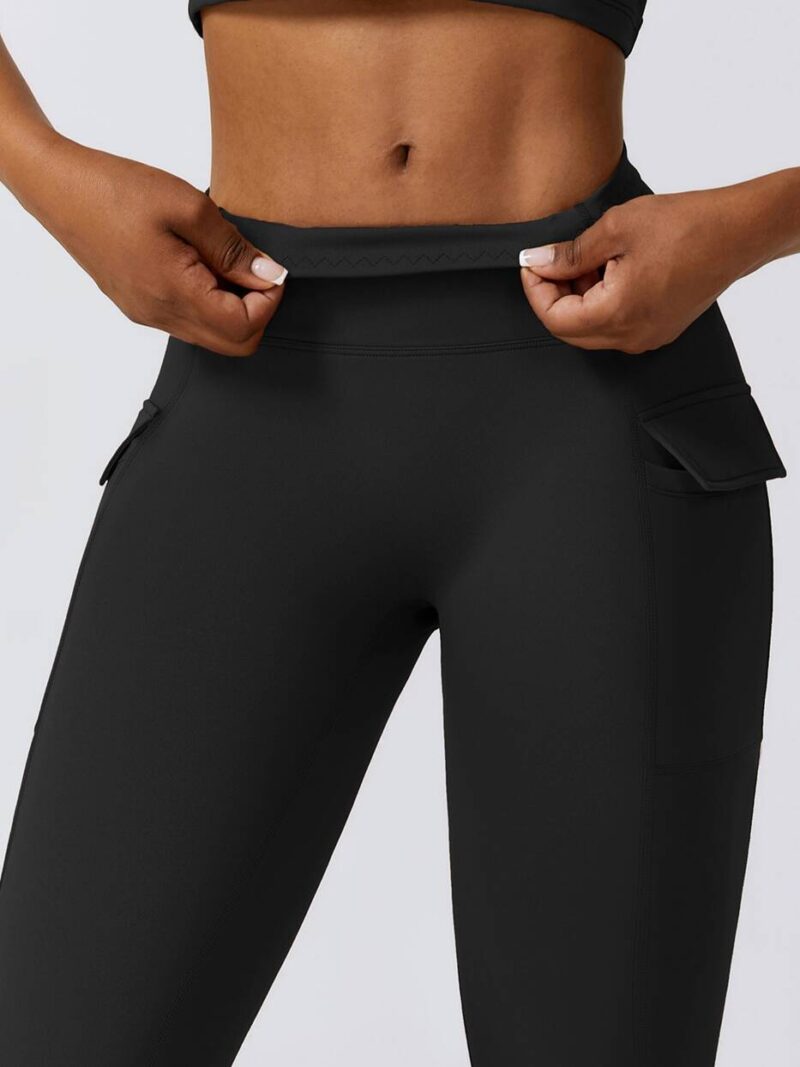 Womens Trendy High-Waisted Yoga Leggings with Tummy Control & Side Pockets for Workouts and Everyday Wear