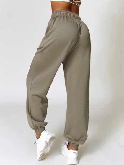 Luxurious High-Waisted Yoga Pants for Winter: Keep Warm & Stylish in the Coldest Weather