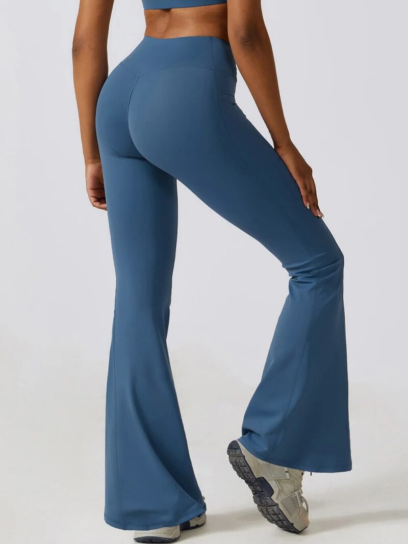 Sassy Scrunch Butt Bell Bottom Leggings with Pockets - Flaunt Your Curves!