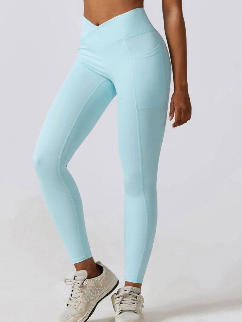 Sexy Scrunch Butt Leggings with Flattering High Waist and Convenient Pockets - Perfect for a Curvy Figure!